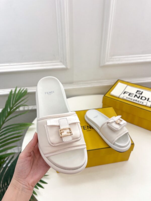 Fendi 2023 New Slippers