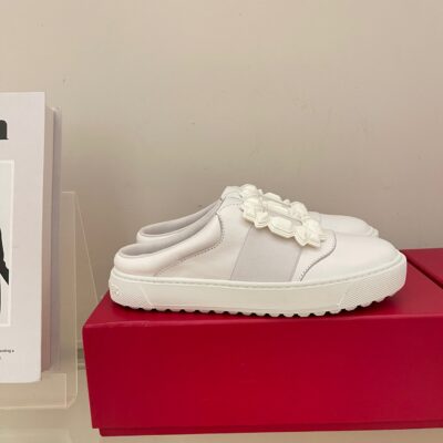 Roger Vivier 2023 New Mules