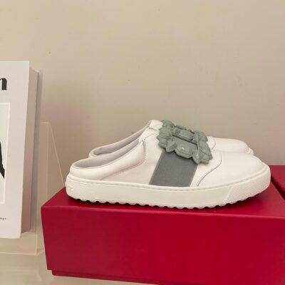 Roger Vivier 2023 New Mules