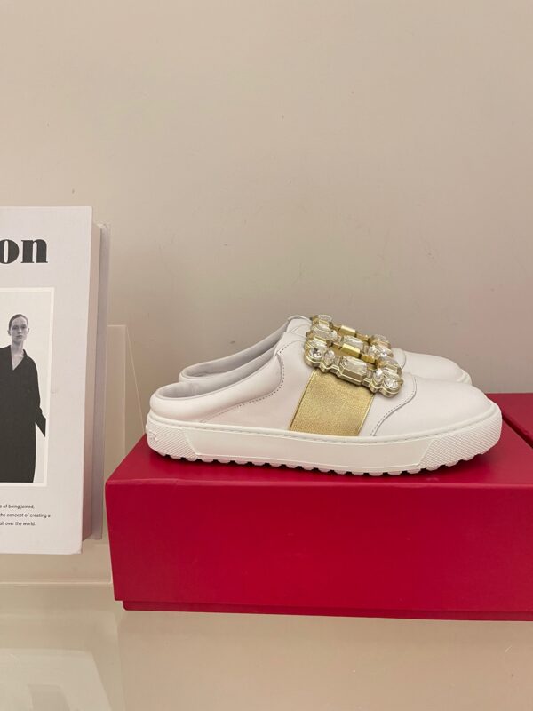 Roger Vivier 2023 New Mules