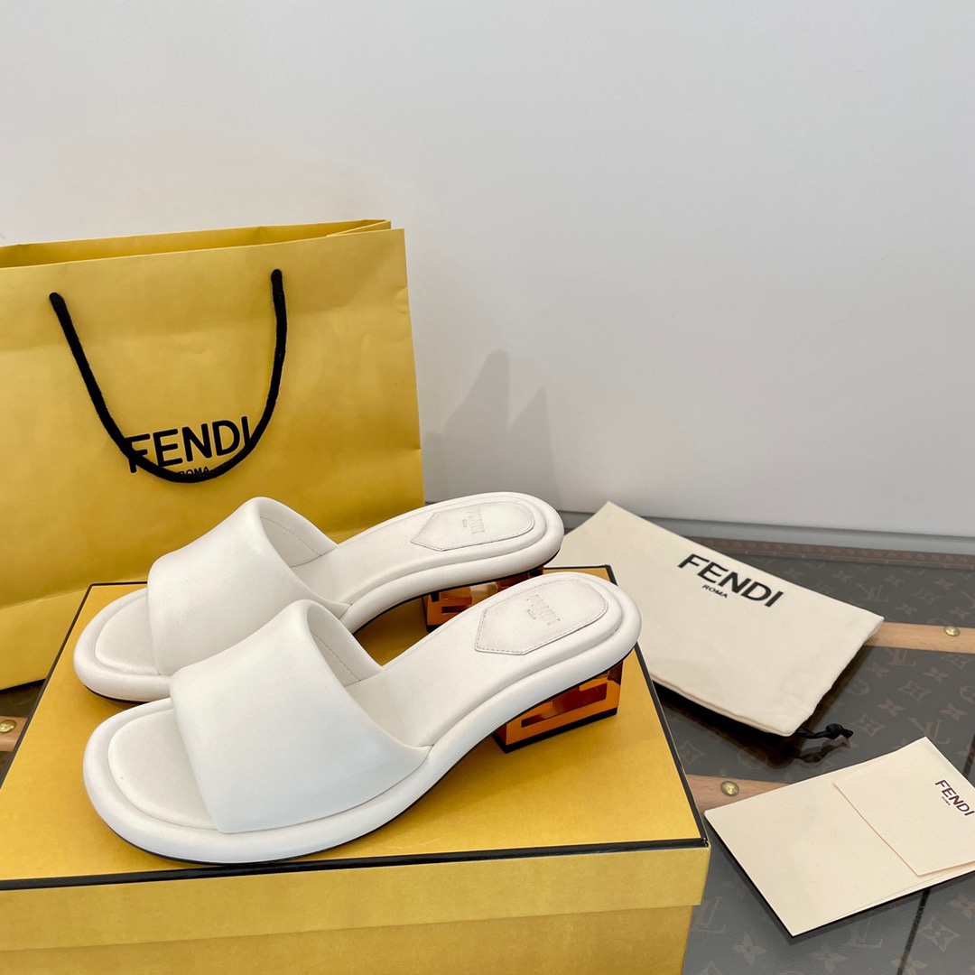 Fendi 2023 New Sandals - Image 5