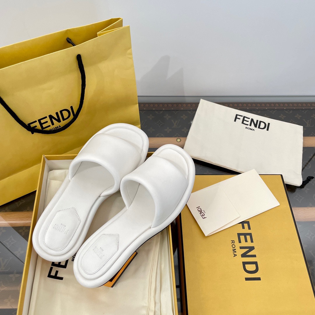 Fendi 2023 New Sandals - Image 8