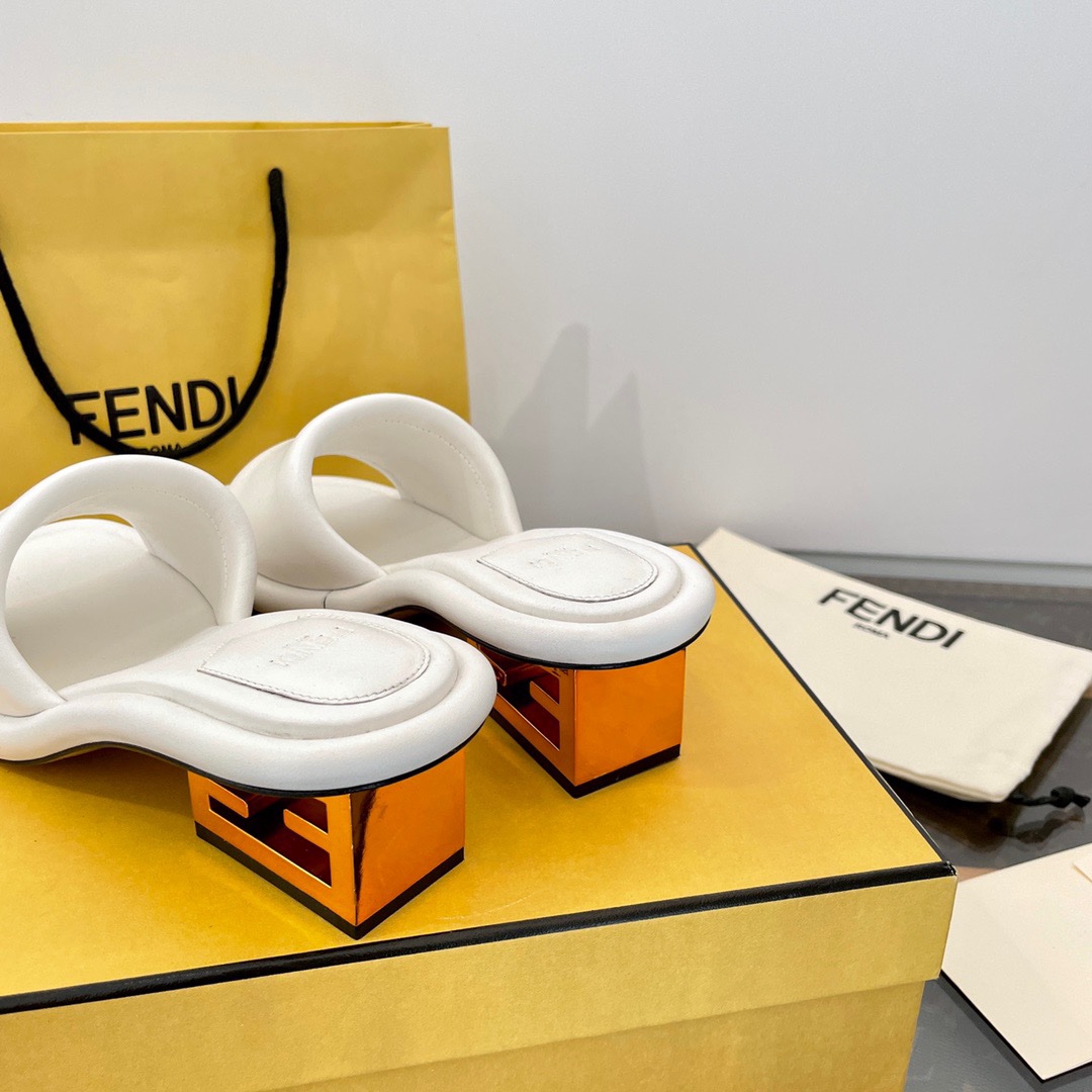Fendi 2023 New Sandals - Image 10
