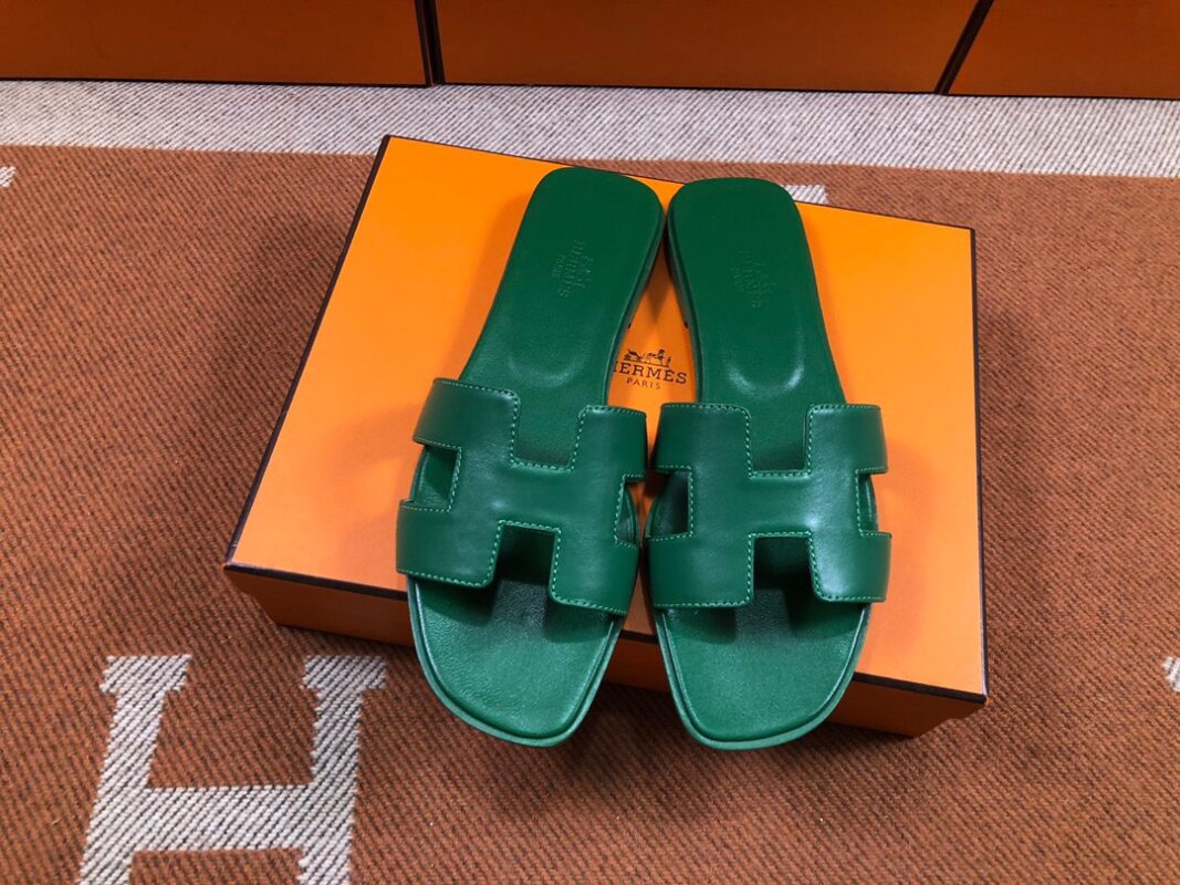 Hermes New Oran Sandals in Swift (fully handmade)