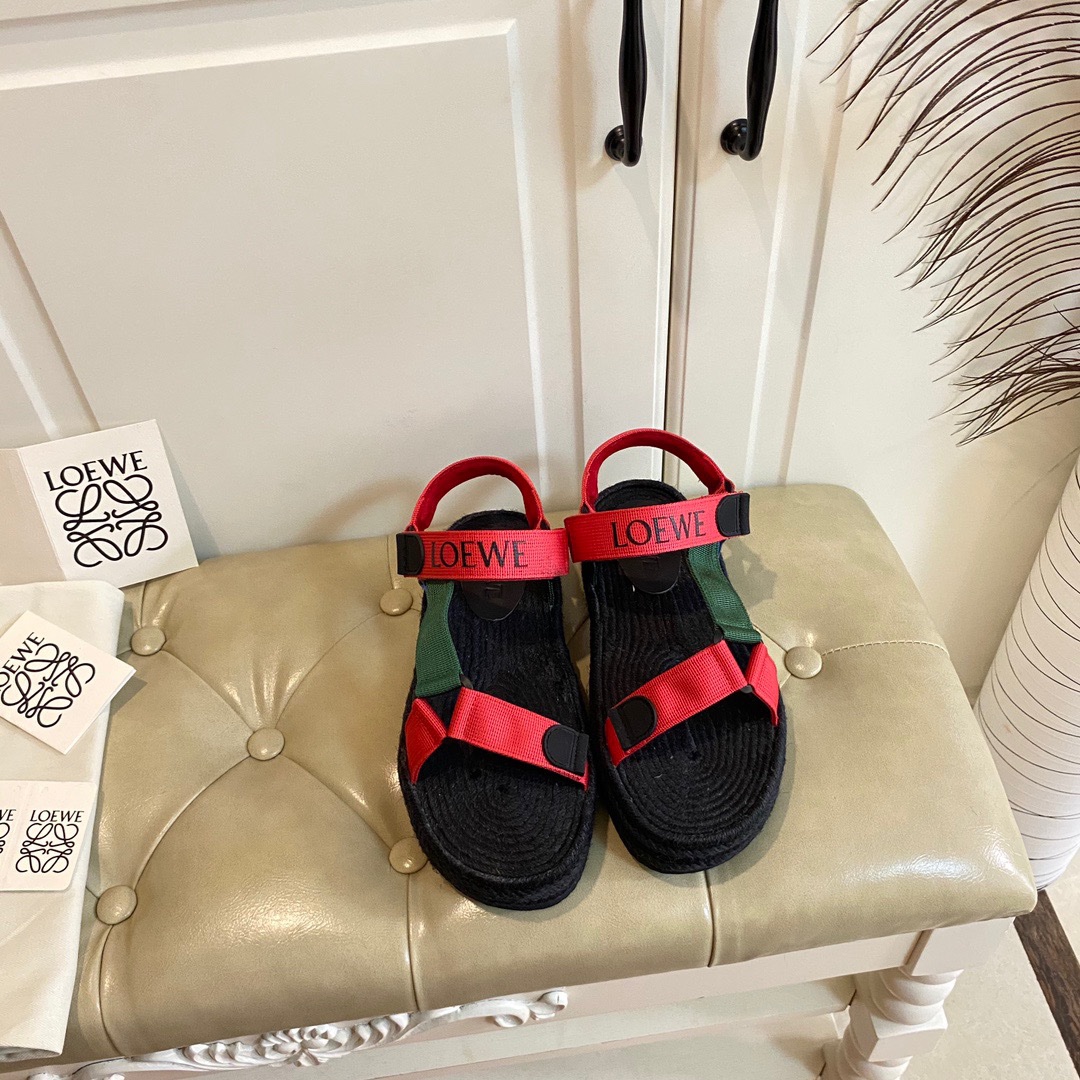 Loewe 2023 Sandals for Couples - Image 4
