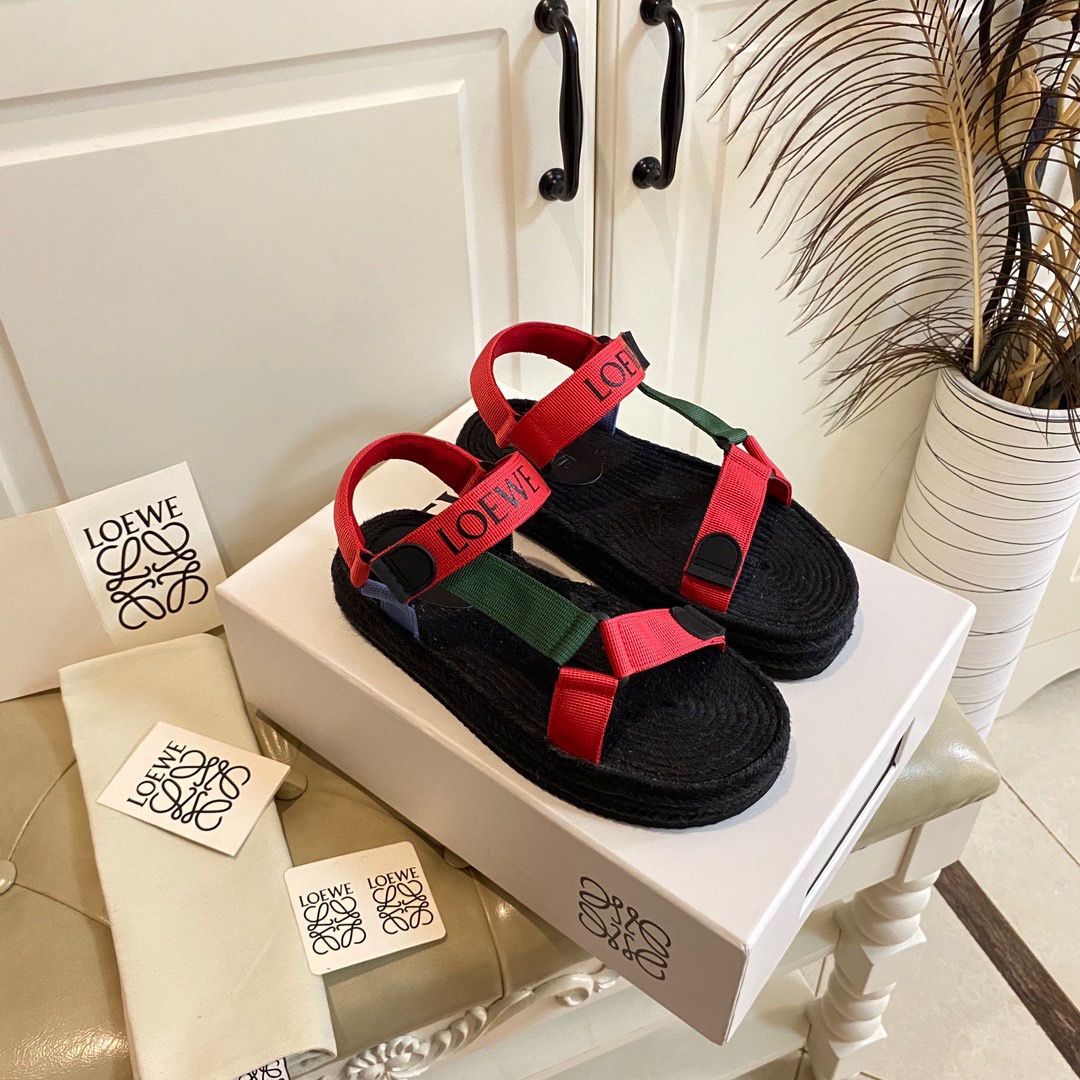 Loewe 2023 Sandals for Couples - Image 5