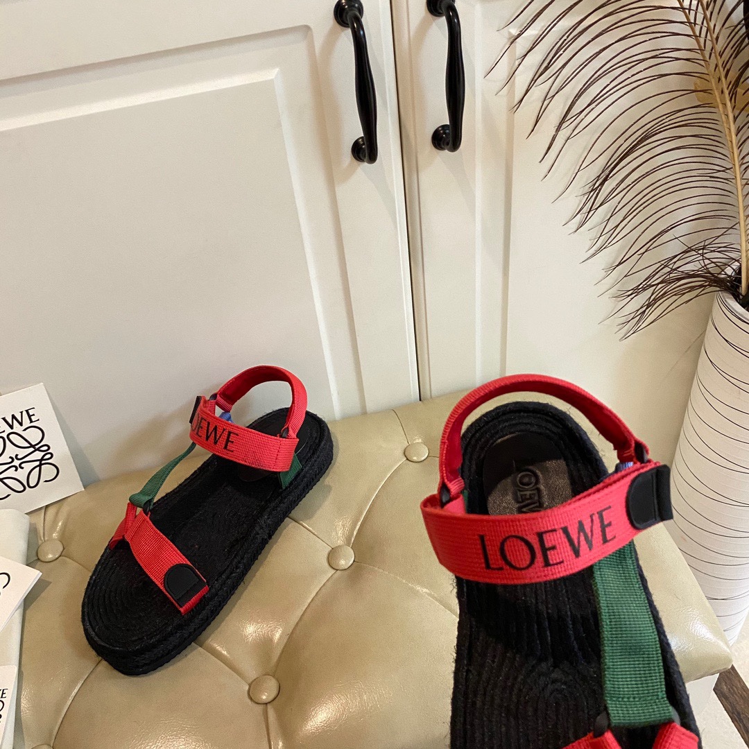 Loewe 2023 Sandals for Couples - Image 6