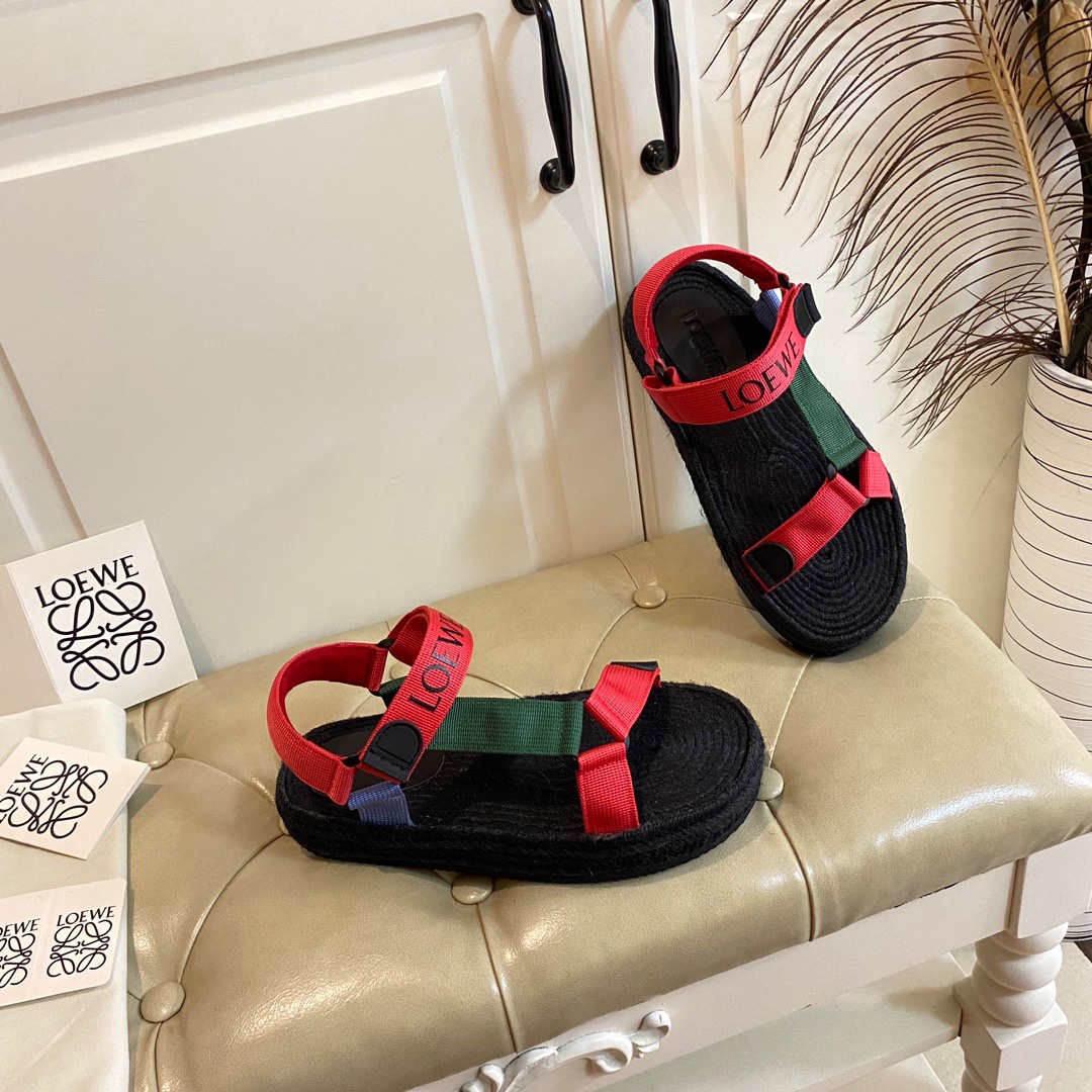 Loewe 2023 Sandals for Couples - Image 8