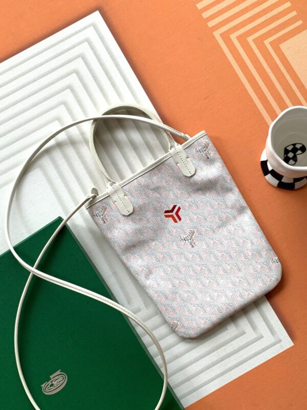 Goyard Poitiers Earl Bag