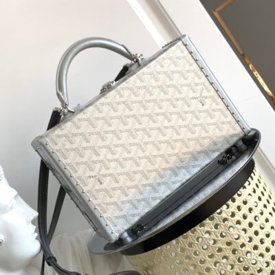 Goyard Grand Hôtel Box-bag.