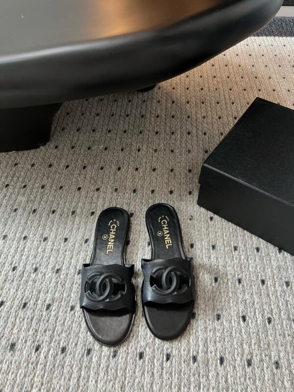 Chanel 2023 New Flip Flops