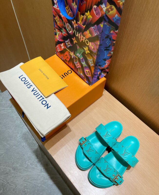 Louis Vuitton 2023 New Classic Sandals