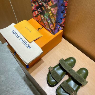 Louis Vuitton 2023 New Classic Sandals