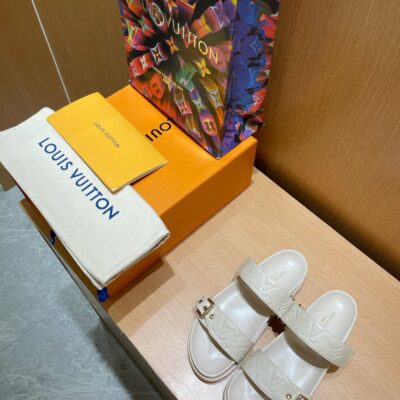 Louis Vuitton 2023 New Classic Sandals