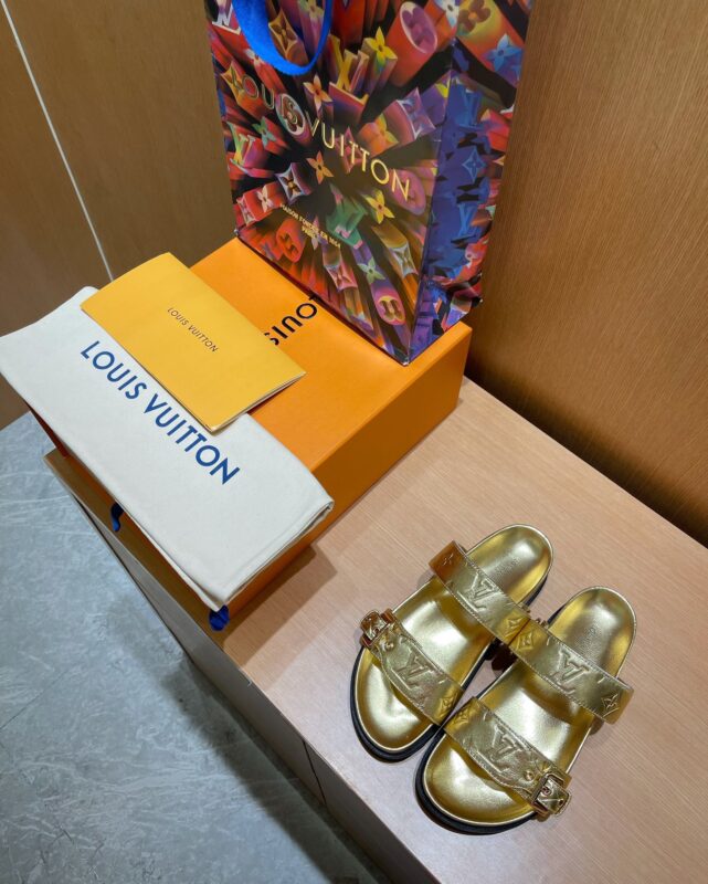 Louis Vuitton 2023 New Classic Sandals