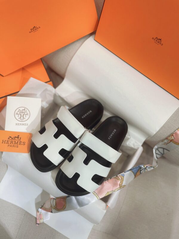 Hermès New Chypre Sandals