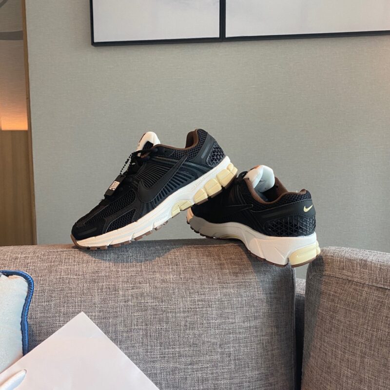 Nike Zoom Vomero 2023 New Sneakers