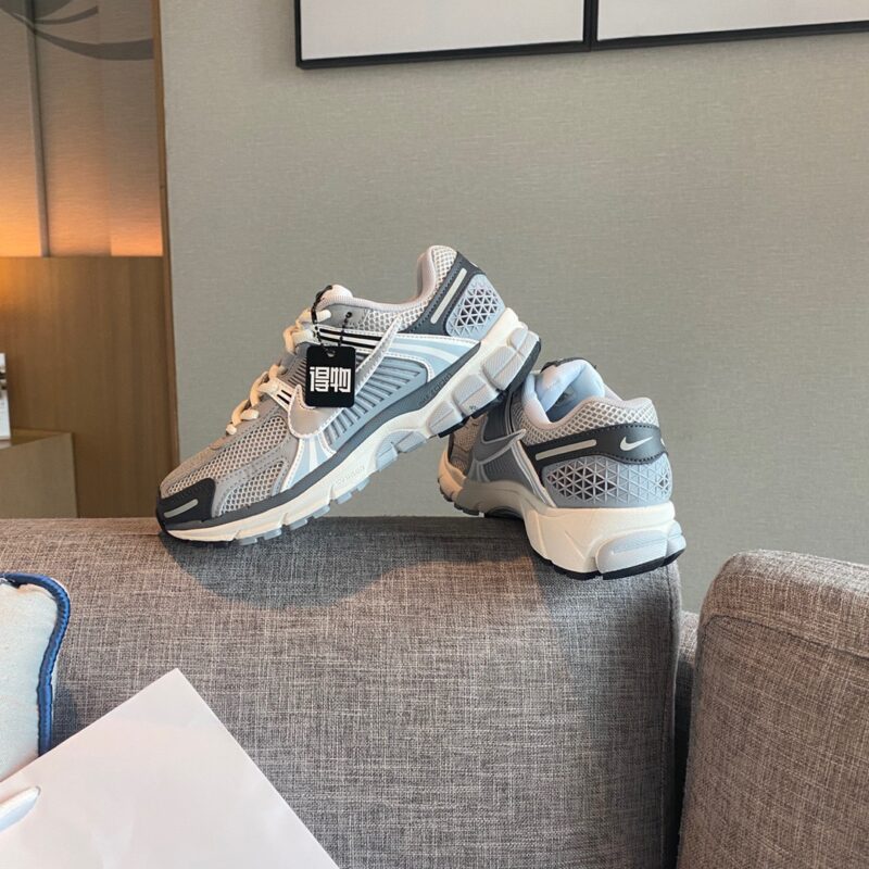 Nike Zoom Vomero 2023 New Sneakers
