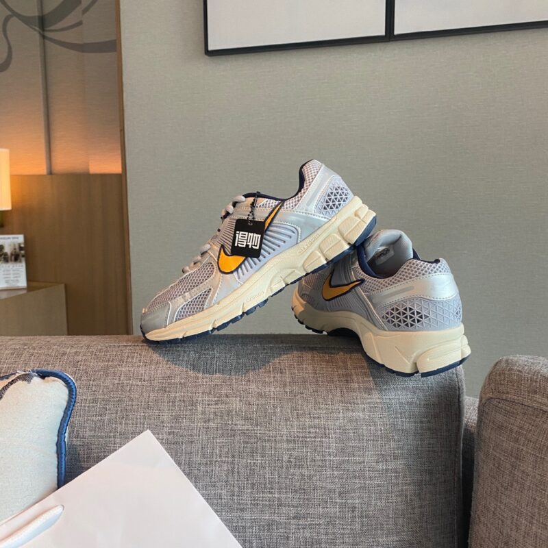 Nike Zoom Vomero 2023 New Sneakers