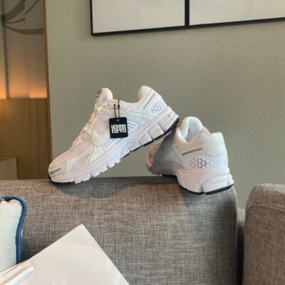 Nike Zoom Vomero 2023 New Sneakers