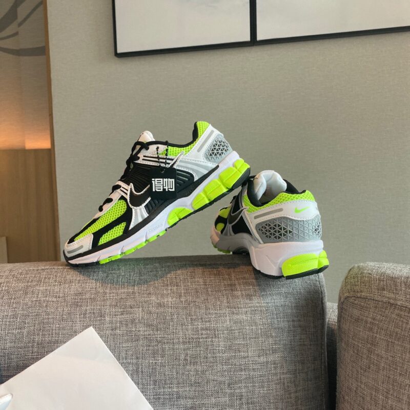 Nike Zoom Vomero 2023 New Sneakers