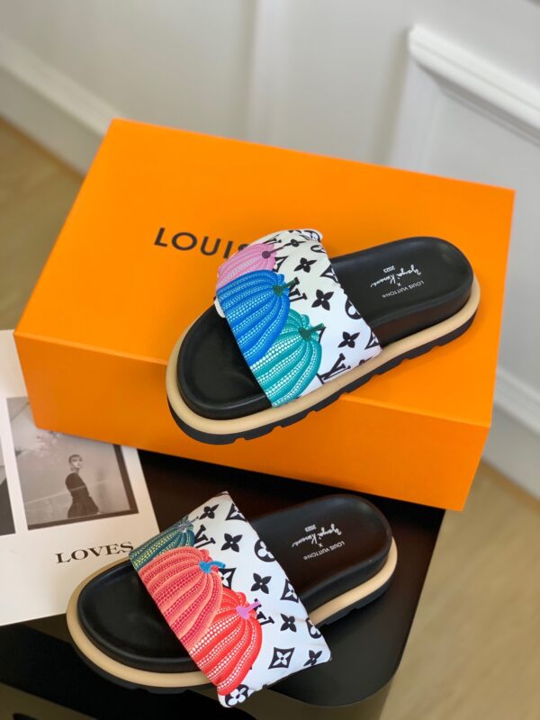 Louis Vuitton 2023 Unisex Slippers