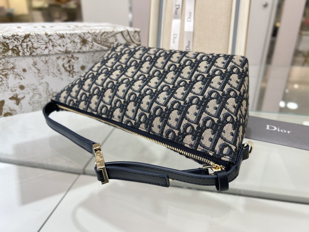 Dior Travel Nomad Clutch - Image 3