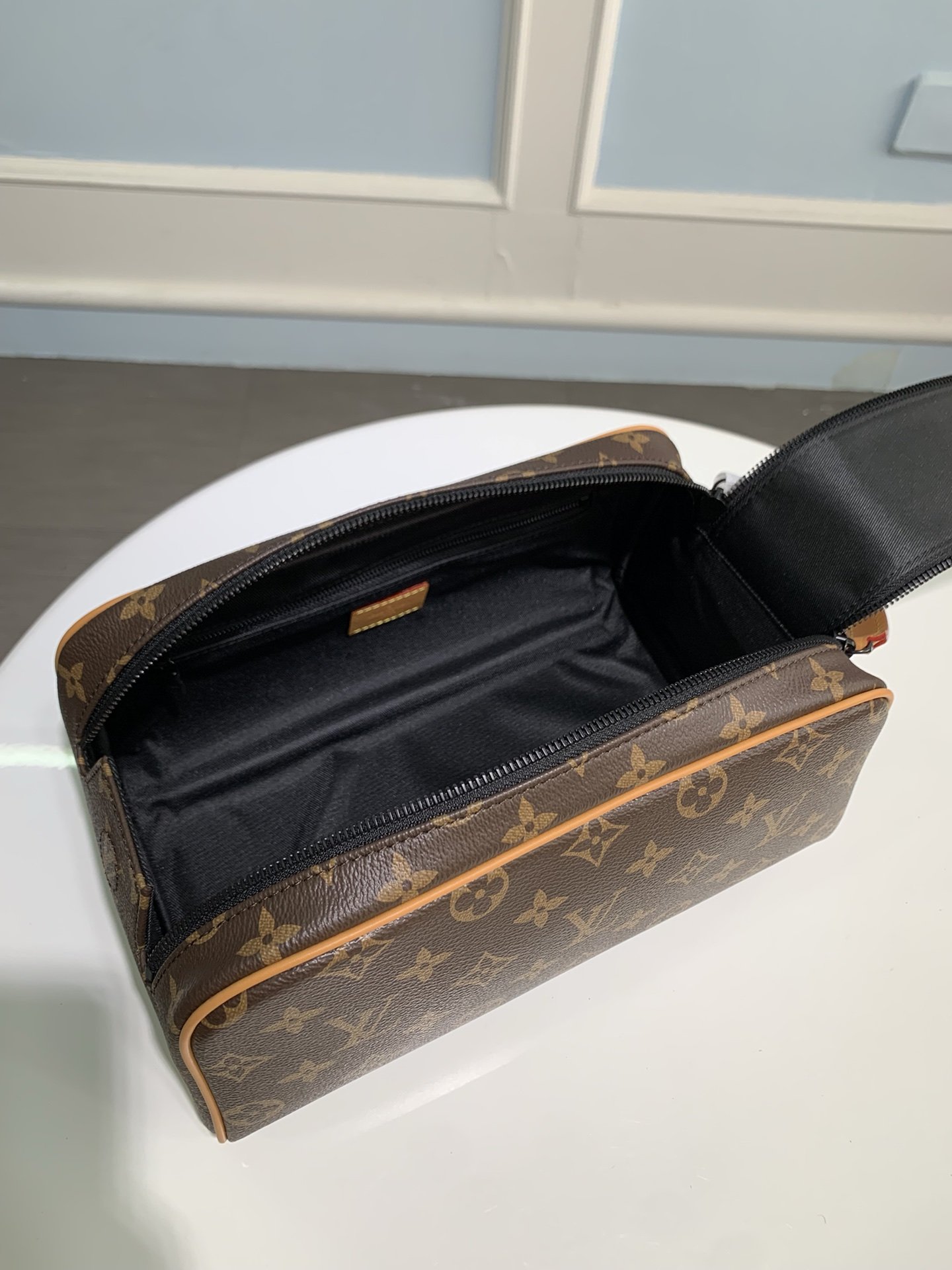 Dior Dopp Cosmetic Bag - Image 5