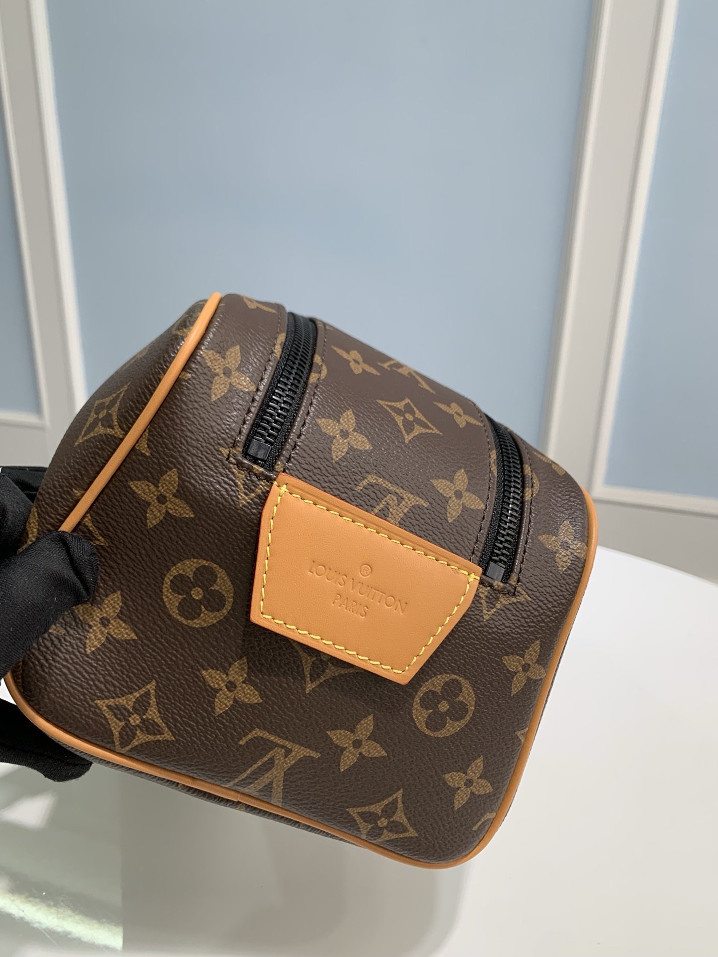 Dior Dopp Cosmetic Bag - Image 3