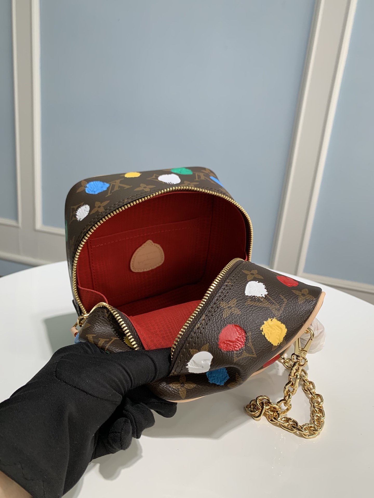 Louis Vuitton Square Handbag - Image 5