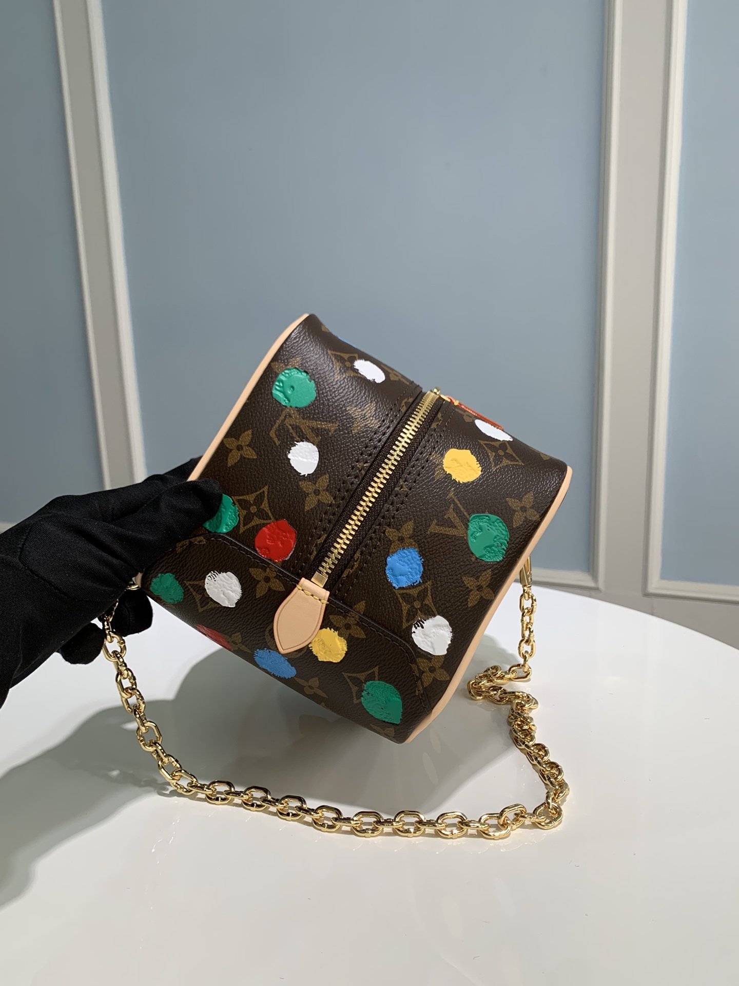 Louis Vuitton Square Handbag - Image 4