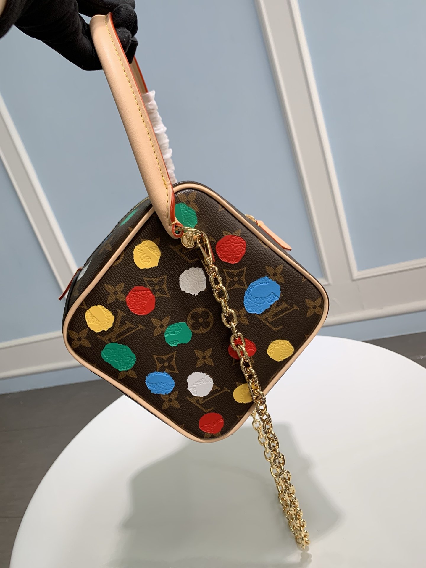 Louis Vuitton Square Handbag - Image 2