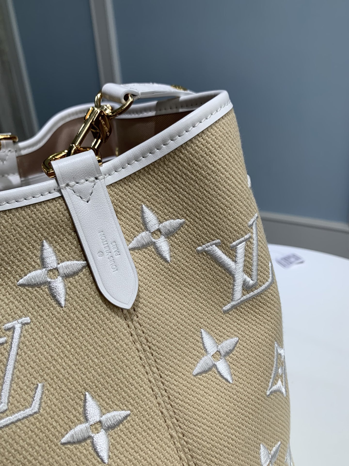 Louis Vuitton Bucket Bag - Image 3