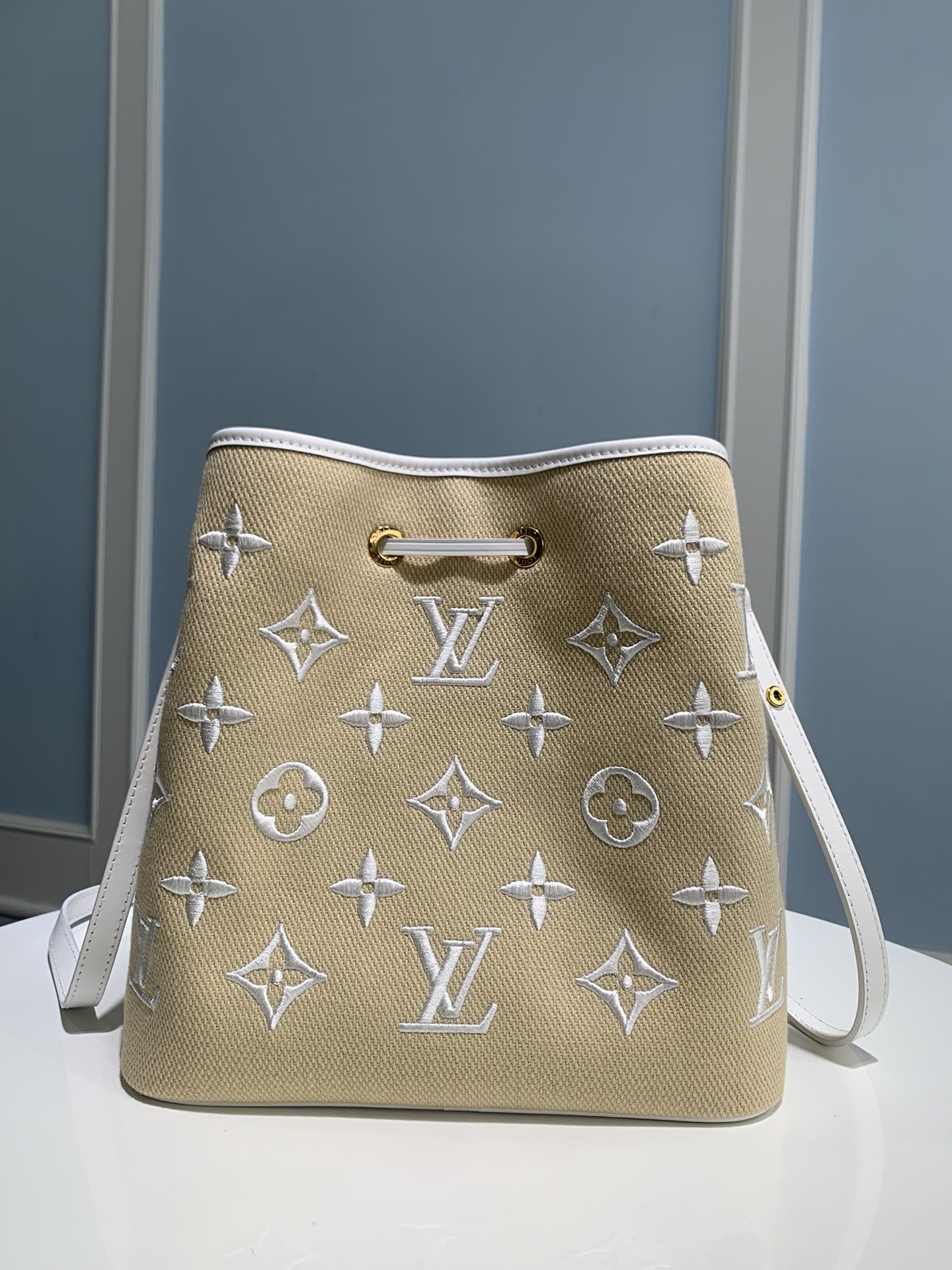 Louis Vuitton Bucket Bag - Image 2