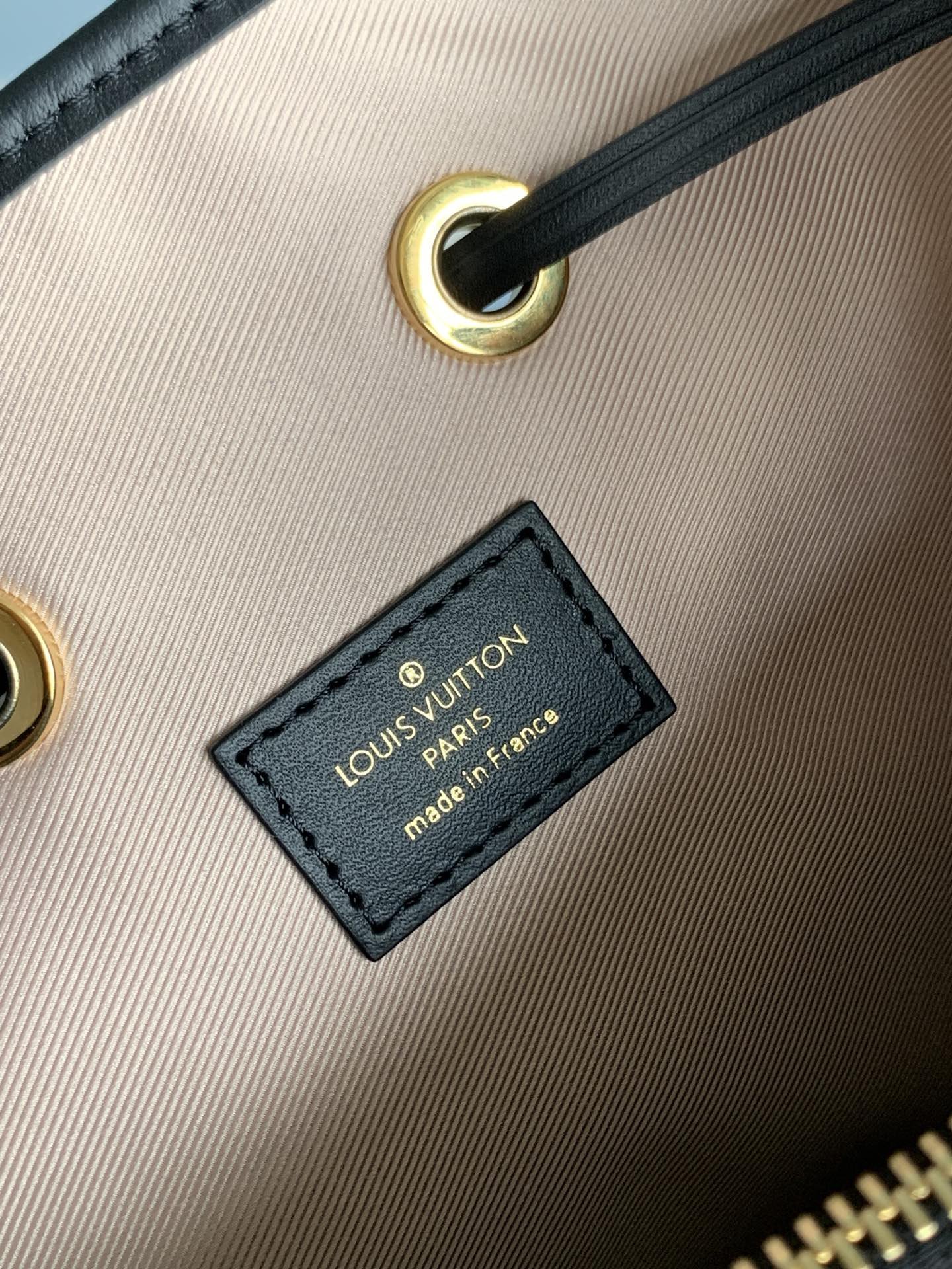 Louis Vuitton Neo Noe Bucket Bag - Image 6