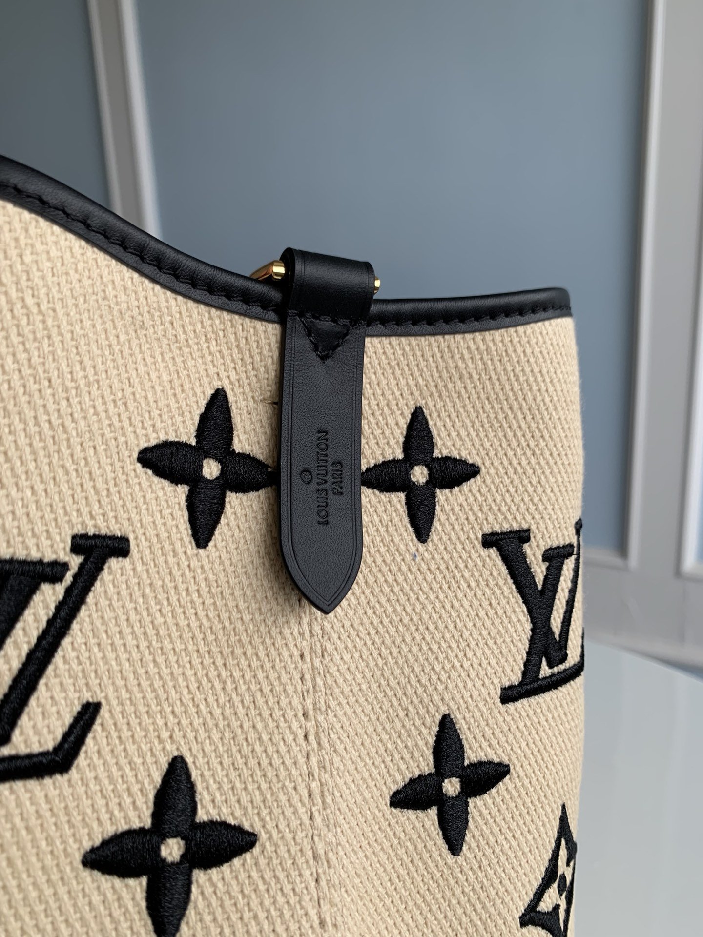 Louis Vuitton Neo Noe Bucket Bag - Image 7