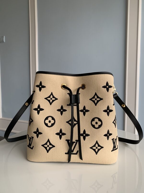 Louis Vuitton Neo Noe Bucket Bag