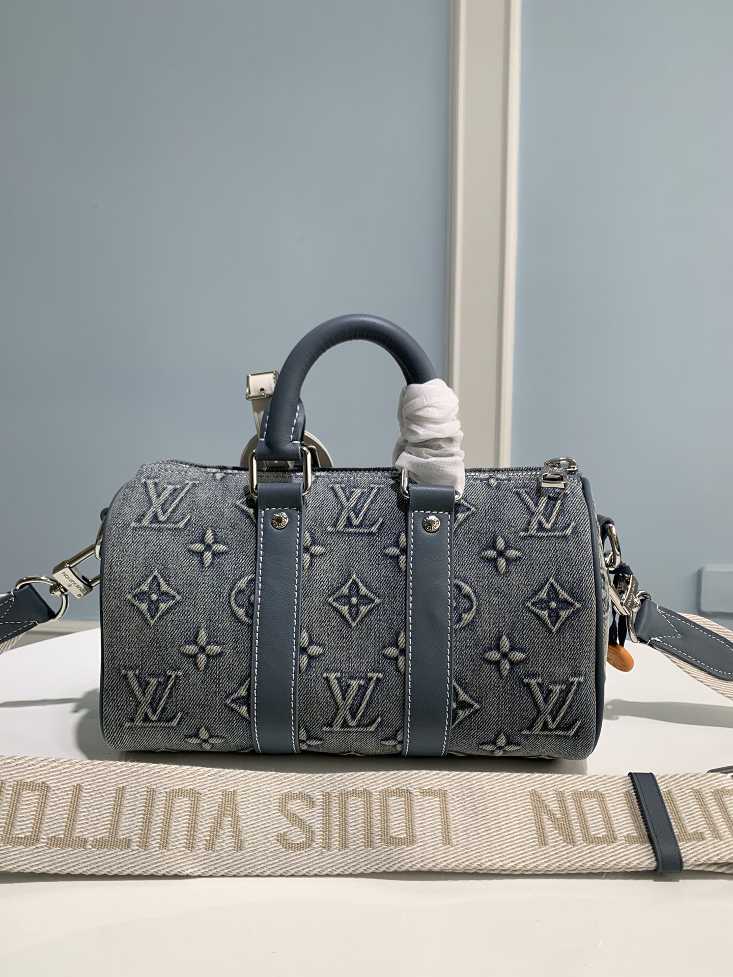 Louis Vuitton Keepall Bandoulière - Image 2