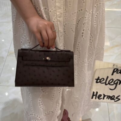 Kelly Pochette in Noir Ostrich PHW