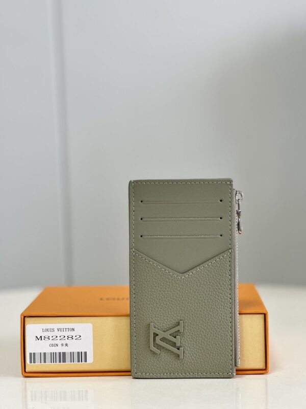 Louis Vuitton Aerogram Aerogram Card Holder