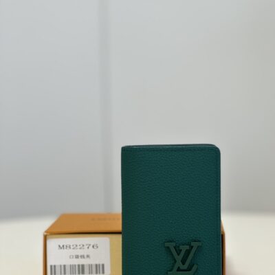 Louis Vuitton Aerogram Pocket Wallet