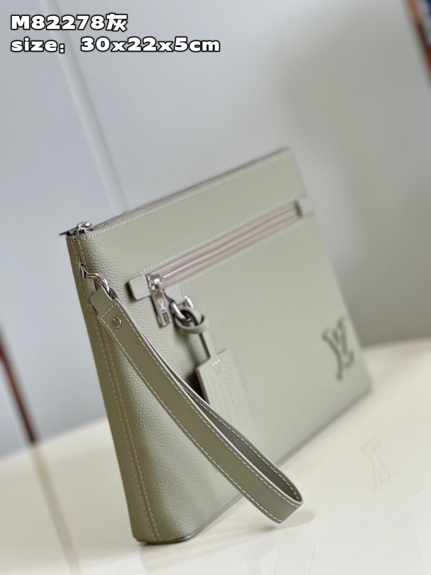Louis Vuitton Aerogram Takeoff Clutch Bag - Image 8