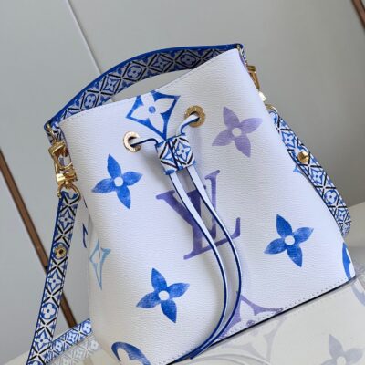 Louis Vuitton NeoNoé Bucket Bag