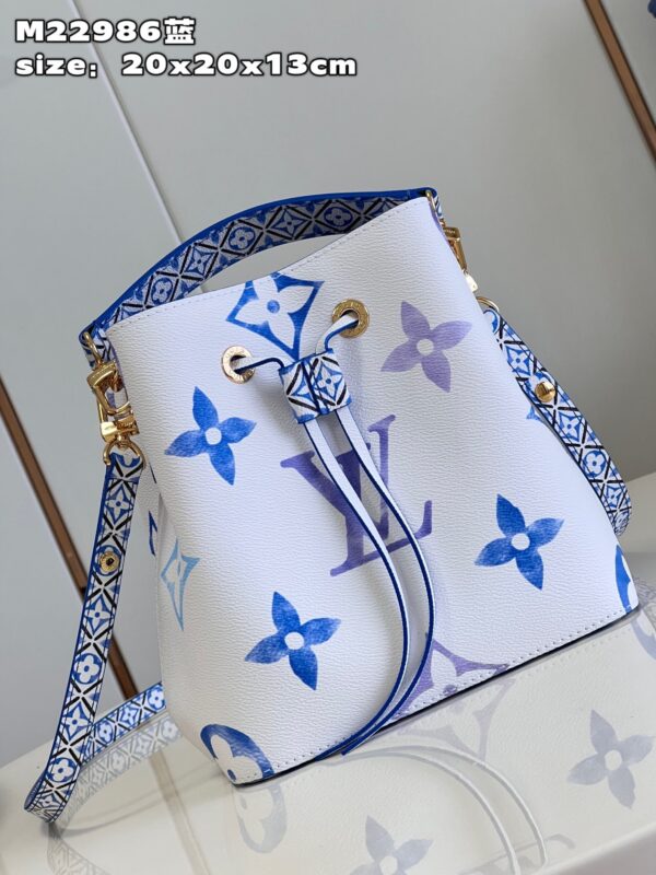 Louis Vuitton NeoNoé Bucket Bag