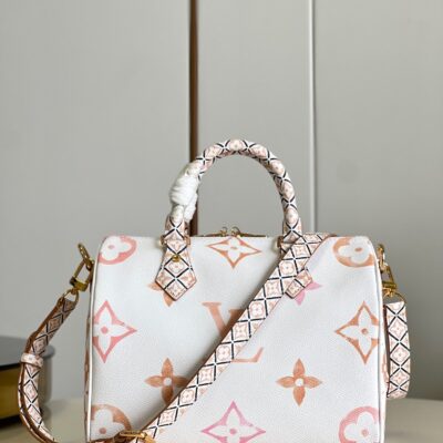 Louis Vuitton Bandoulière 25 Handbag