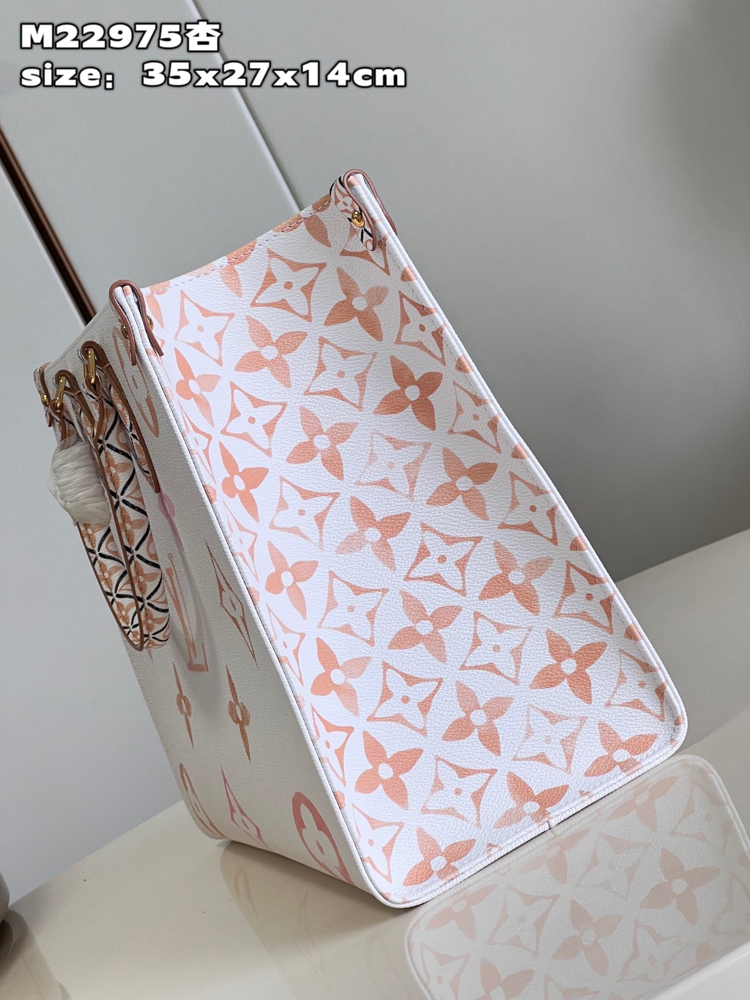 Louis Vuitton OnTheGo Medium Handbag - Image 4