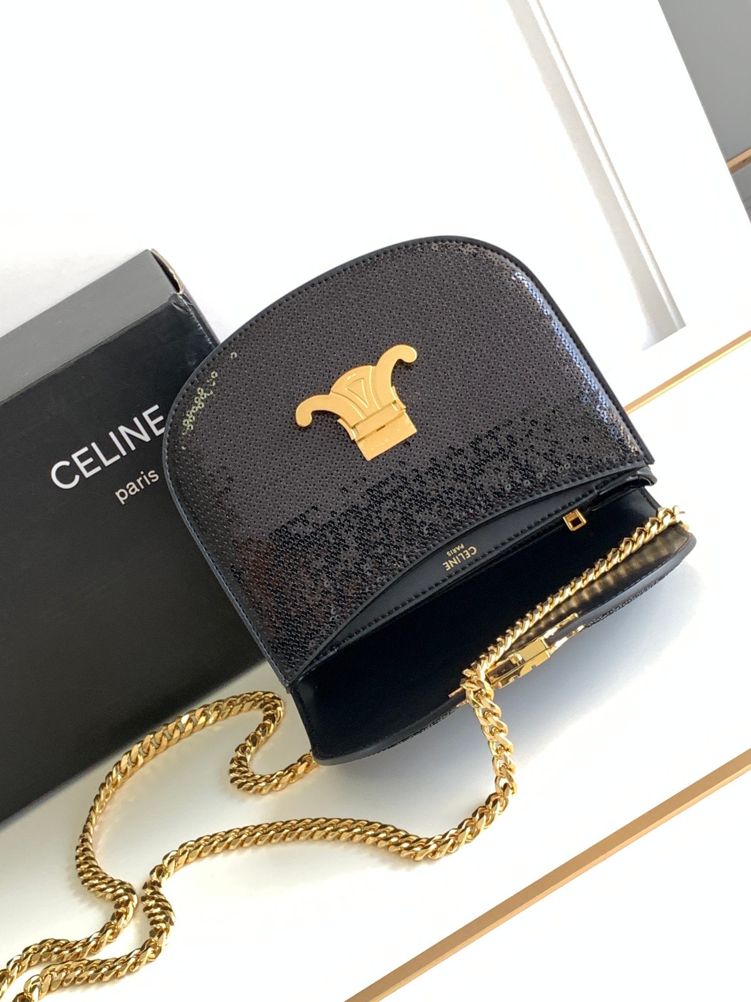 Celine Teen Basace Triomphe Chain Handbag - Image 6