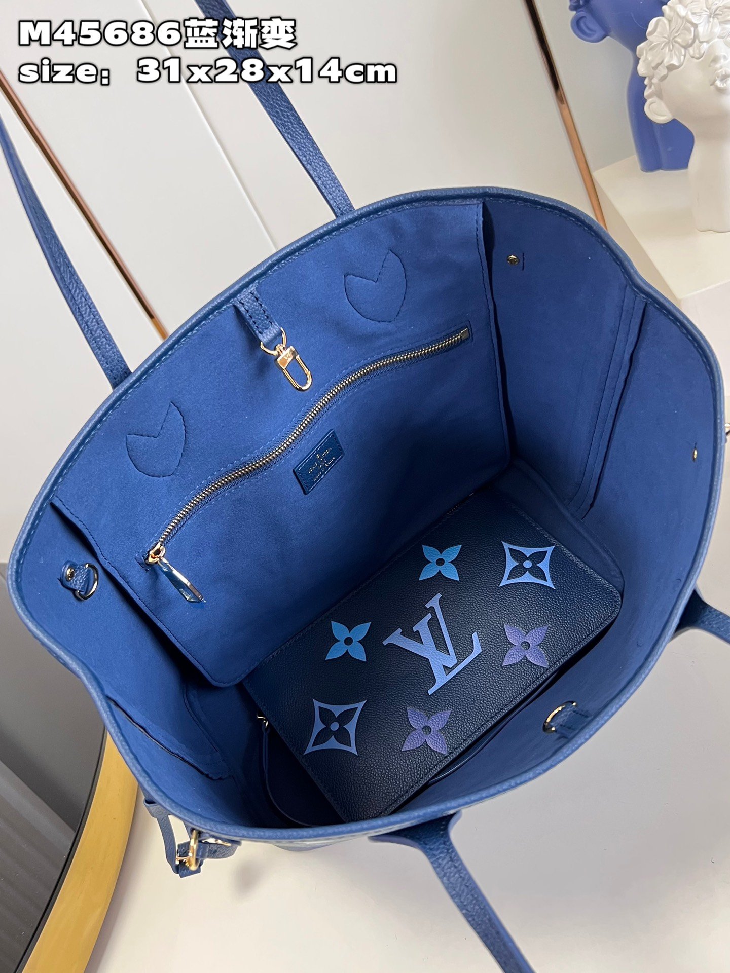 Louis Vuitton Neverfull Medium-sized Handbag - Image 4