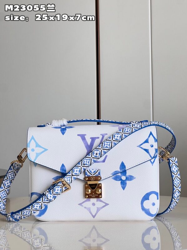 Louis Vuitton Pochette Metis Handbag