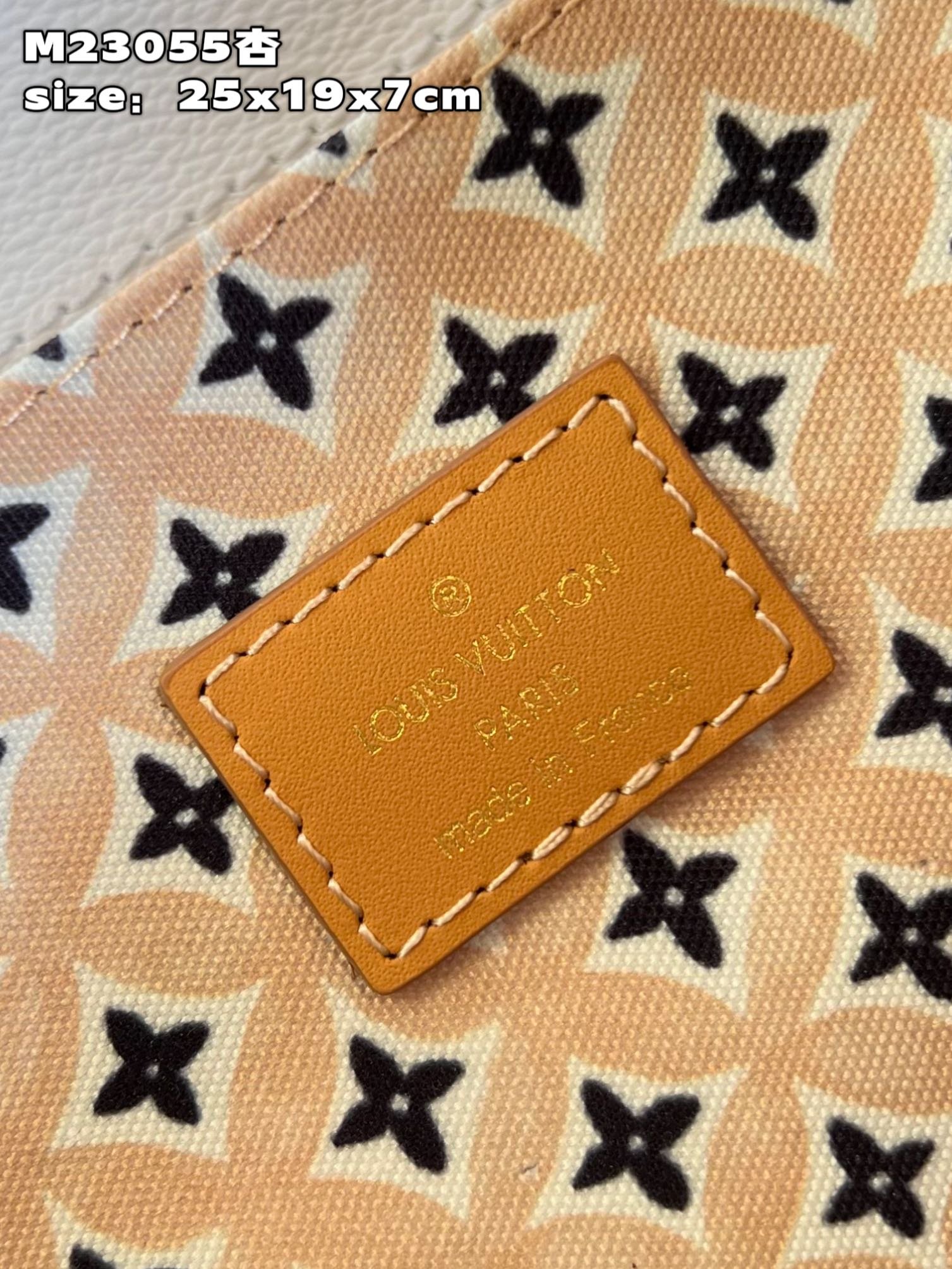 Louis Vuitton Pochette Metis Handbag - Image 8